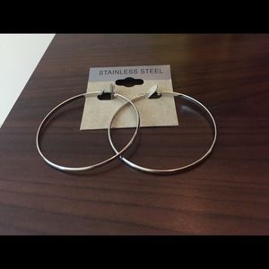 Stainless steel hoops